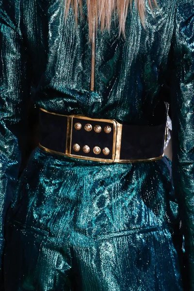 Look 32
